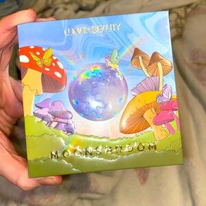 LUNAR BEUATY 
highlighter Pellet